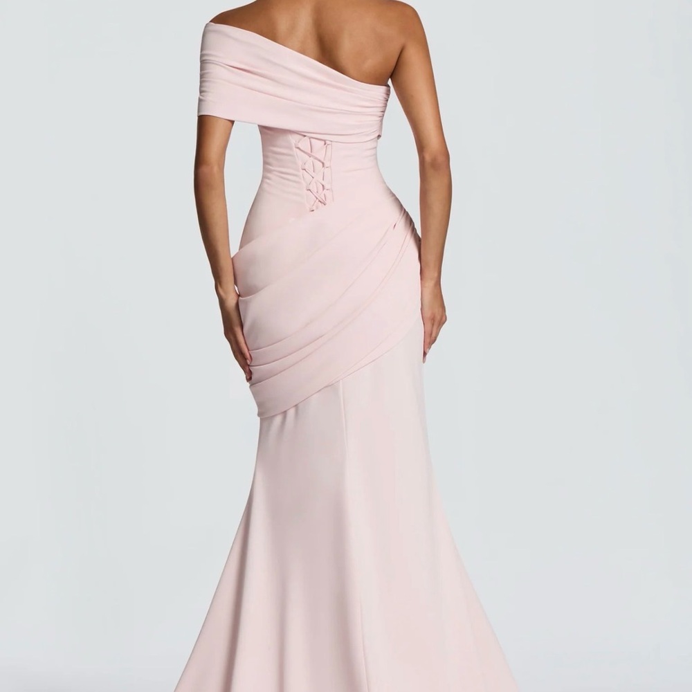 Babyboo Fashion Chic One-Shoulder Pink Dress - Picture 2 of 4